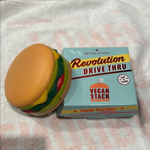 Revolution Vegan Stack Tasty Burger Palette - Picture 1 of 6